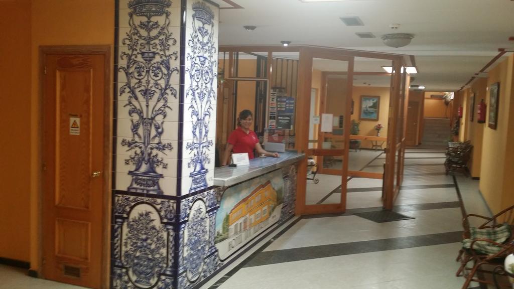 Hotel Lux Aljarafe 마리나데알자라프 외부 사진