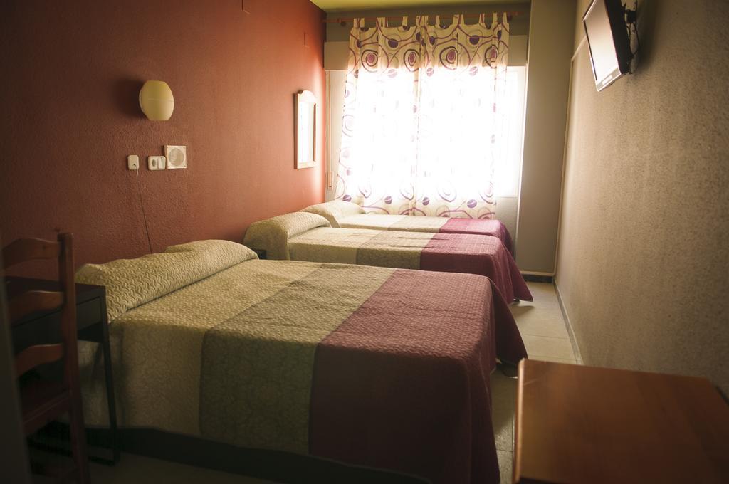 Hotel Lux Aljarafe 마리나데알자라프 외부 사진
