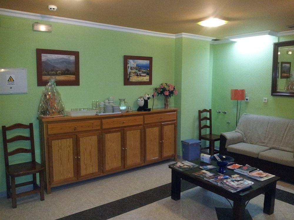 Hotel Lux Aljarafe 마리나데알자라프 외부 사진